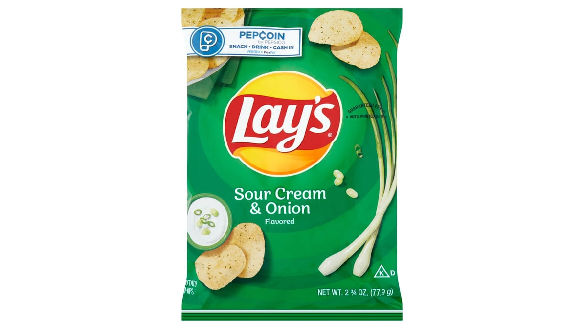 Lay's Sour Cream & Onion Potato Chips (2.75 oz)